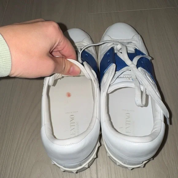 Valentino Garavani Calfskin Open Sneakers White/Navy Leather - Picture 9 of 12